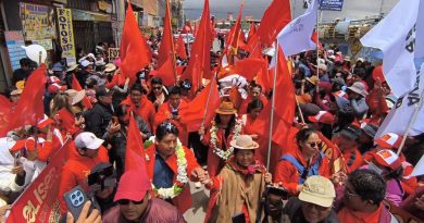 Santos Quipe recibe respaldo en El Alto con 3 casas de campaña de UPC para apoyar a la población