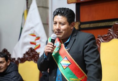 Gobernador Santos Quispe acepta iniciar transición con Luis Revilla